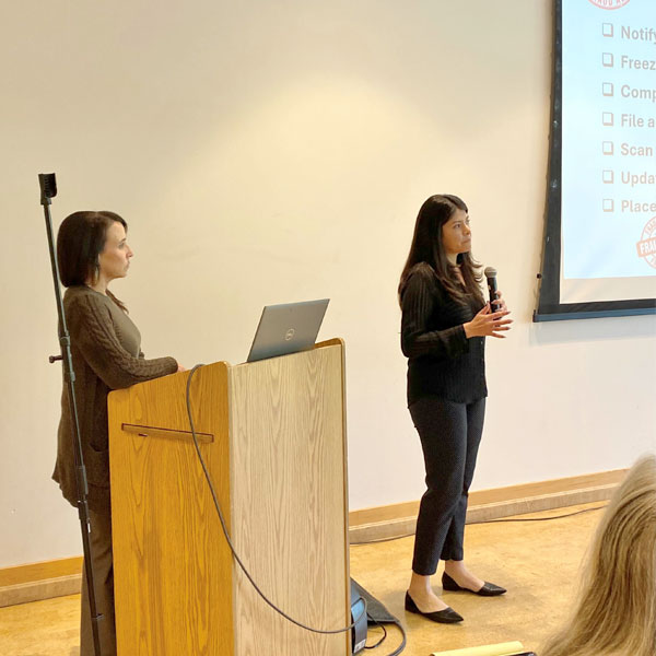 2 women speaking at a workshop
